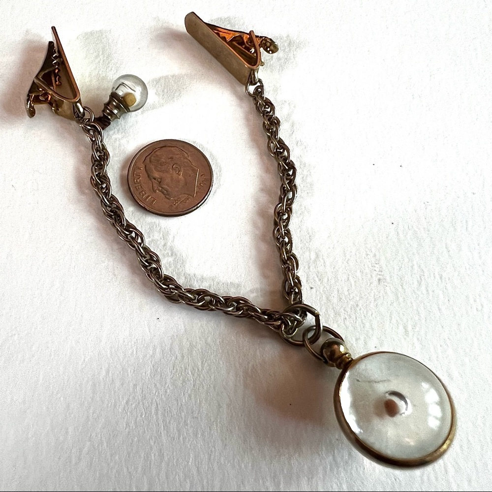 Vintage Mustard Seed Sweater Clips Guard